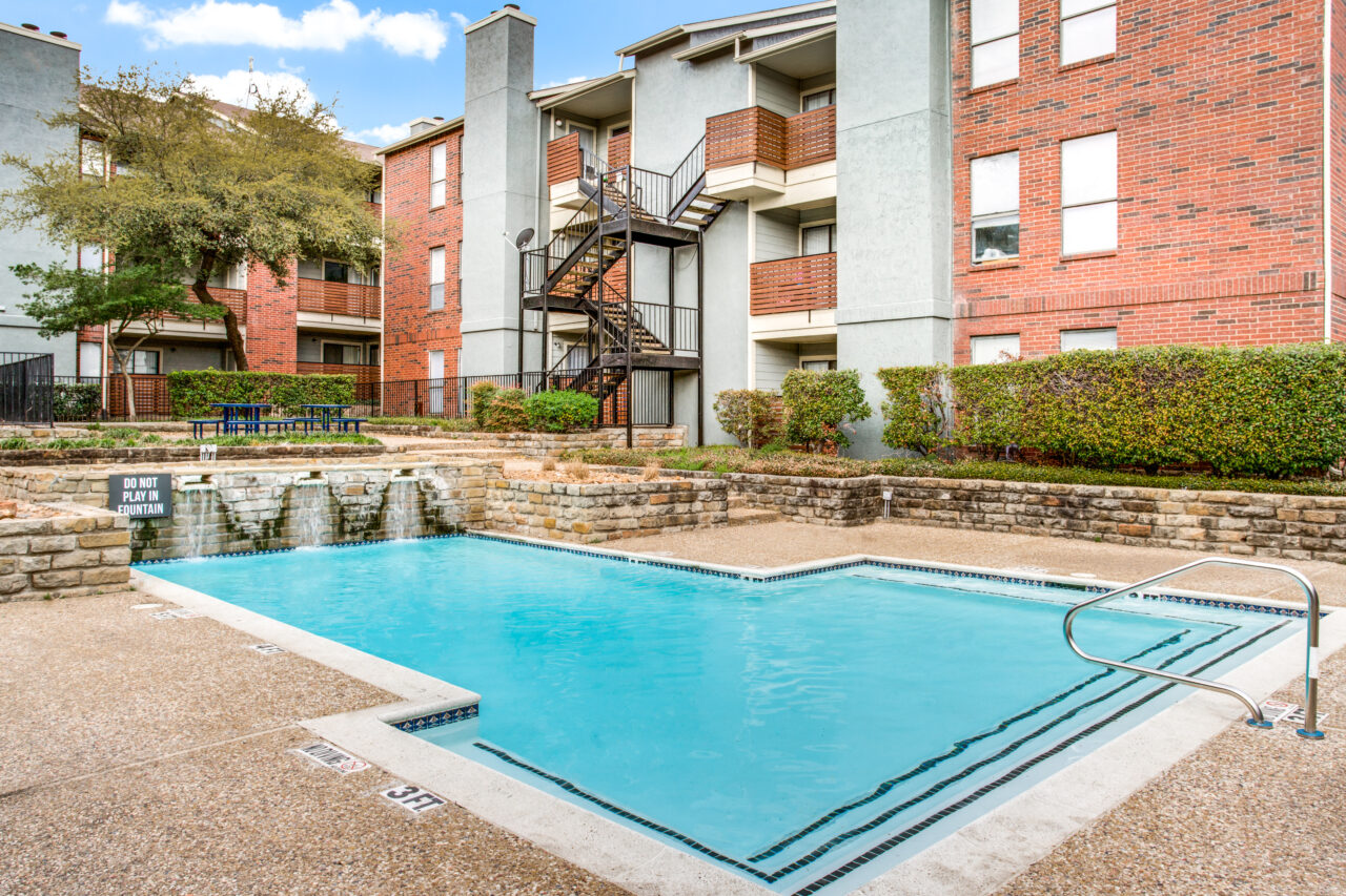 Apartments Oak Cliff Amenities Exchange 7272